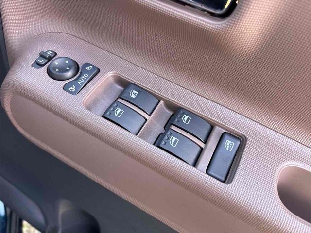 ムーヴキャンバス セオリーX 届け出済み未使用車 両側電動スライドドア クリアランスソナー 衝突被害軽減システム オートライト スマートキー アイドリングストップ 電動格納ミラー CVT 盗難防止システム ABS ESC(13枚目)