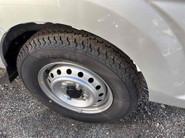 キャリイトラック KC 4WD 届け出済み未使用車 AT 衝突被害軽減システム クリアランスソナー レーンアシスト アイドリングストップ オートライト ESC エアコン パワーウィンドウ(27枚目)