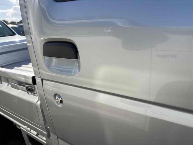 キャリイトラック KC 4WD 届け出済み未使用車 AT 衝突被害軽減システム クリアランスソナー レーンアシスト アイドリングストップ オートライト ESC エアコン パワーウィンドウ(30枚目)