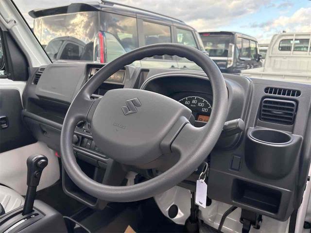 キャリイトラック KC 届け出済み未使用車 AT クリアランスソナー キーレスエントリー アイドリングストップ オートライト ESC エアコン パワーウィンドウ 運転席エアバッグ 助手席エアバッグ(6枚目)