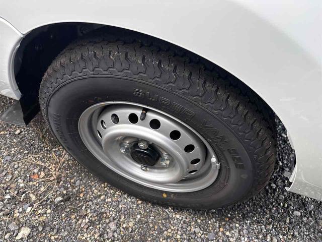 キャリイトラック KC 届け出済み未使用車 AT クリアランスソナー キーレスエントリー アイドリングストップ オートライト ESC エアコン パワーウィンドウ 運転席エアバッグ 助手席エアバッグ(26枚目)