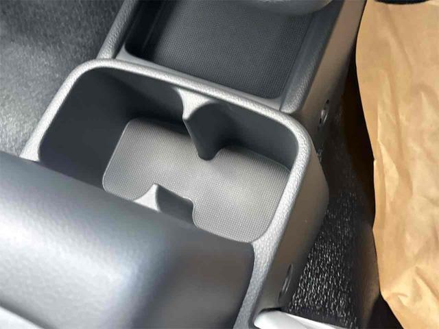 キャリイトラック KC 届け出済み未使用車 AT クリアランスソナー キーレスエントリー アイドリングストップ オートライト ESC エアコン パワーウィンドウ 運転席エアバッグ 助手席エアバッグ(39枚目)