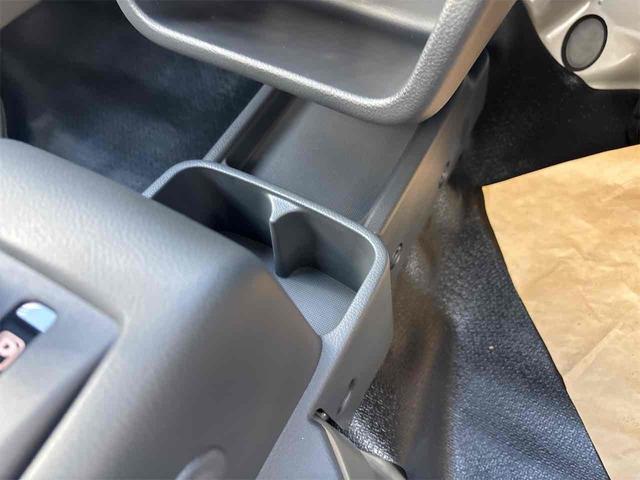 キャリイトラック KC 4WD 届け出済み未使用車 軽トラック AT 衝突被害軽減システム クリアランスソナー レーンアシスト アイドリングストップ オートライト ESC エアコン パワーウィンドウ(41枚目)