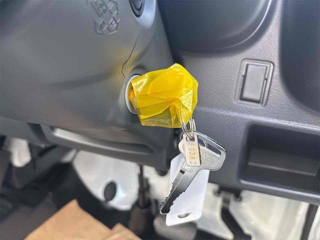 キャリイトラック KC 4WD 届け出済み未使用車 軽トラック AT 衝突被害軽減システム クリアランスソナー レーンアシスト アイドリングストップ オートライト ESC エアコン パワーウィンドウ(14枚目)