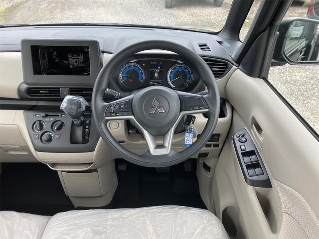 ｅＫスペース Ｍ　両側スライドドア　クリアランスソナー　レーンアシスト　衝突被害軽減システム　オートライト　ＬＥＤヘッドランプ　キーレスエントリー　アイドリングストップ　電動格納ミラー　シートヒーター　ベンチシート（7枚目）