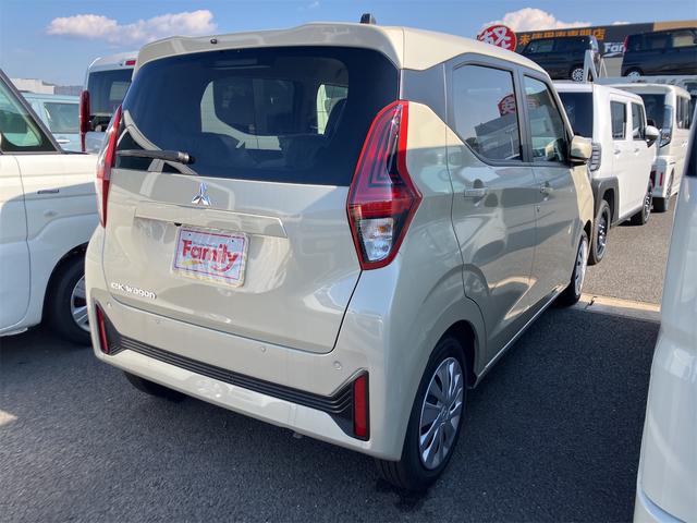 eKワゴン G 届け出済み未使用車 バックカメラ クリアランスソナー レーンアシスト 衝突被害軽減システム オートライト スマートキー アイドリングストップ 電動格納ミラー シートヒーター ベンチシート CVT(20枚目)