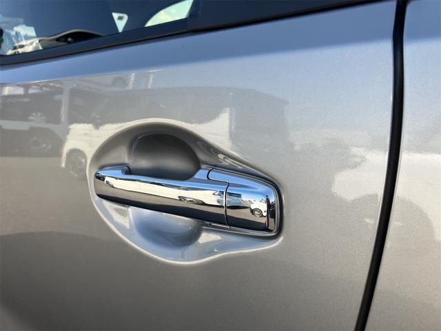 ワゴンＲスティングレー ハイブリッドＴ　届け出済み未使用車　クリアランスソナー　オートクルーズコントロール　レーンアシスト　衝突被害軽減システム　オートライト　ＬＥＤヘッドランプ　スマートキー　アイドリングストップ　電動格納ミラー（44枚目）