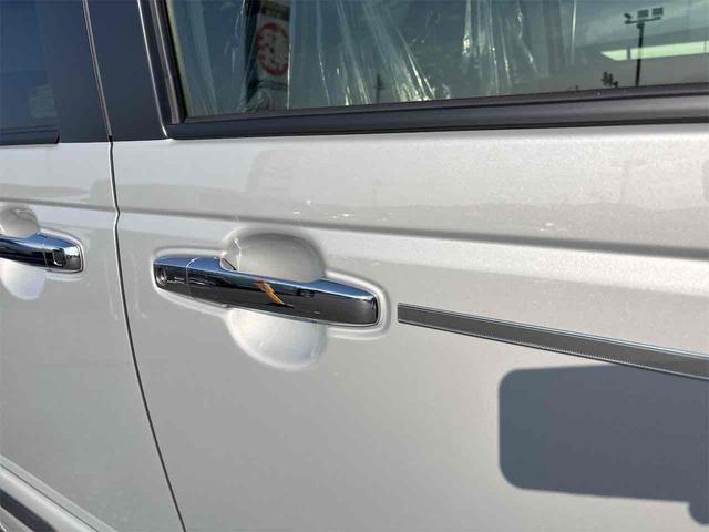 ムーヴキャンバス セオリーＧ　届け出済み未使用車　バックカメラ　両側電動スライドドア　クリアランスソナー　レーンアシスト　衝突被害軽減システム　オートライト　ＬＥＤヘッドランプ　スマートキー　アイドリングストップ　電動格納ミラー（35枚目）