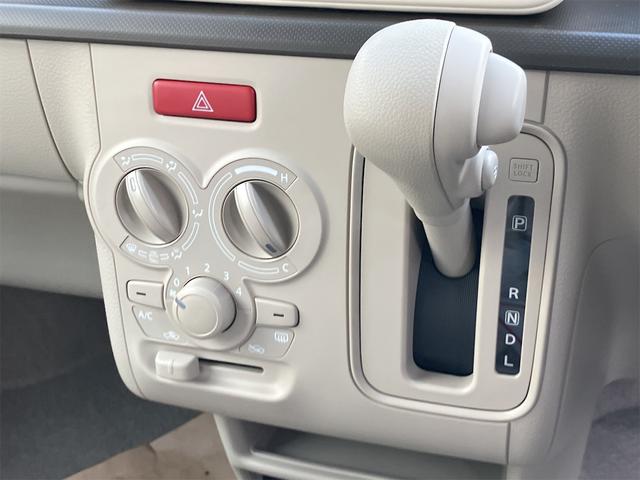 アルトラパン ハイブリッドG 届け出済み未使用車 クリアランスソナー レーンアシスト 衝突被害軽減システム オートライト スマートキー アイドリングストップ 電動格納ミラー シートヒーター ベンチシート CVT 盗難防止システム(10枚目)