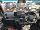 毎回座るフロントシート。運転席は必ず使用する部分ですので、座り心地が重要です!