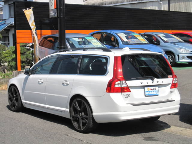 Ｖ７０ ２．５Ｔ　ＬＥ　ＥＲＳＴ２０ＡＷダウンサス　禁煙車（4枚目）