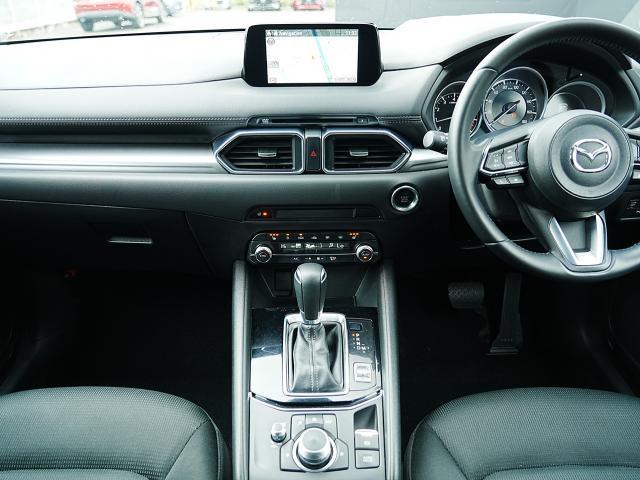 人間を中心とすることを重視したインテリアデザインです。使いやすさ、質感、美しさを追求しています。