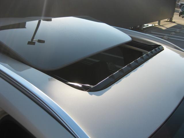 ＣＸ－８０ ＸＤ　Ｌパッケージ　衝突被害軽減システム　アダプティブクルーズコントロール　全周囲カメラ　オートマチックハイビーム　サンルーフ　３列シート　革シート　電動シート　シートヒーター　バックカメラ　オートライト　ＥＴＣ（17枚目）