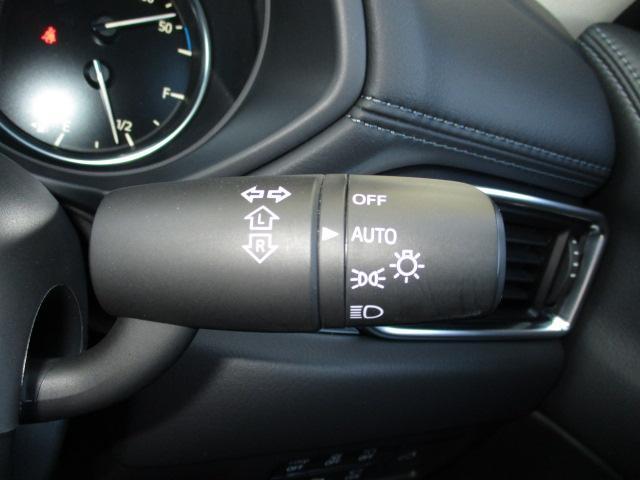 CX-5 XD ブラックトーンエディション 衝突被害軽減システム アダプティブクルーズコントロール 全周囲カメラ オートマチックハイビーム 電動シート シートヒーター バックカメラ オートライト LEDヘッドランプ ETC Bluetooth(12枚目)