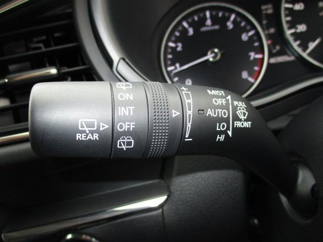 �t�����g�K���X�ɉJ�����m����Ǝ����Ń��C�p�[�𓮂����Ă���郌�C���Z���T�[���C�p�[���ځ�