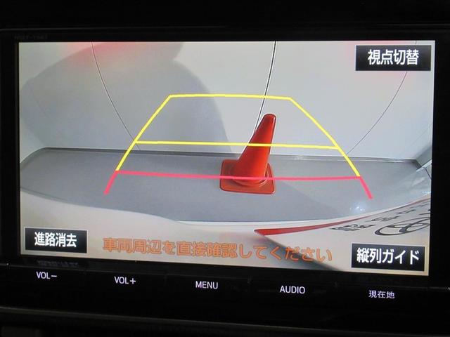 ヴォクシー ＺＳ　煌ＩＩ　フルセグ　メモリーナビ　ＤＶＤ再生　ミュージックプレイヤー接続可　バックカメラ　衝突被害軽減システム　ＥＴＣ　ドラレコ　両側電動スライド　ＬＥＤヘッドランプ　ウオークスルー　乗車定員８人　３列シート（8枚目）