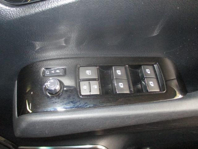 ヴェルファイア 2.5Z Gエディション フルセグTV付きSDナビバックモニター CDDVD再生 Bluetooth ETC PCS ICS 両側電動スライドドア LEDヘッドライト スマートキー(スペアキー付) パワーシート バイザー(11枚目)