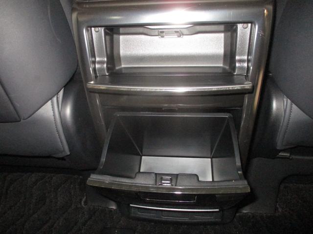 ヴェルファイア 2.5Z Gエディション フルセグTV付きSDナビバックモニター CDDVD再生 Bluetooth ETC PCS ICS 両側電動スライドドア LEDヘッドライト スマートキー(スペアキー付) パワーシート バイザー(37枚目)