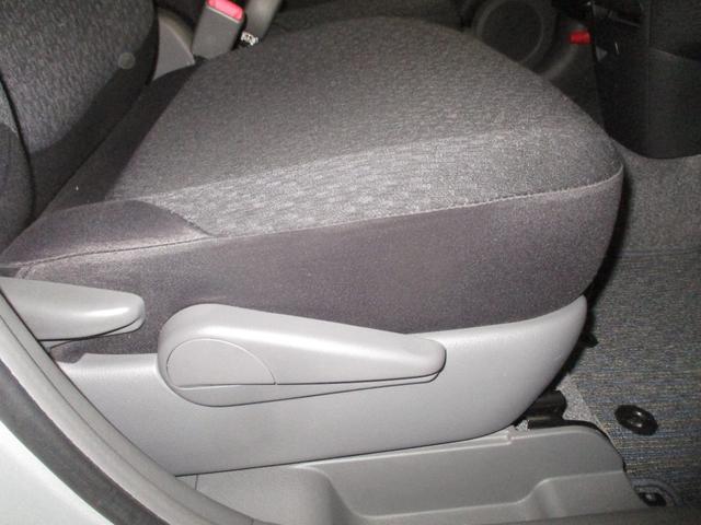 シエンタ ＤＩＣＥ－Ｇ　ワンセグＴＶ付きＳＤナビバックモニター　ＣＤ再生　ＡＵＸ　Ｂｌｕｅｔｏｏｔｈ　ＥＴＣ　キーレスエントリー（スペアキー付）　ドライブレコーダー　片側電動スライドドア　サイドバイザー　ＨＩＤヘッドライト（42枚目）