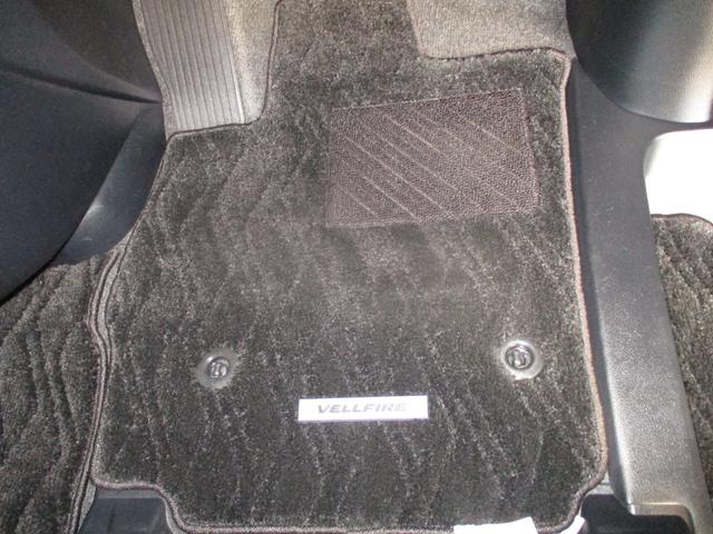 ヴェルファイア ２．５Ｚ　Ａエディション　ＥＴＣ　バックカメラ　ナビ　ＴＶ　クリアランスソナー　オートクルーズコントロール　両側電動スライドドア　オートライト　ＬＥＤヘッドランプ　スマートキー　電動格納ミラー　後席モニター　３列シート（45枚目）