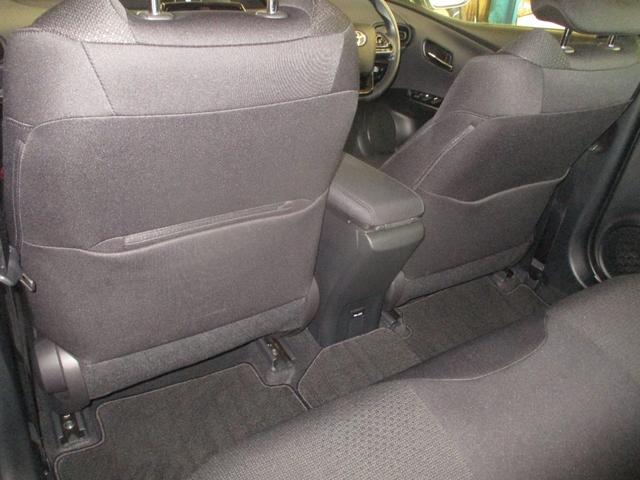 プリウス ＳセーフティプラスＩＩ　フルセグＴＶ付きＳＤナビバックモニター　ＣＤＤＶＤ再生　Ｂｌｕｅｔｏｏｔｈ　ＥＴＣ　トヨタセーフティーセンス　ＩＣＳ　スマートキー（スペアキー付）　ドライブレコーダー　ＬＥＤヘッドライト　バイザー（38枚目）