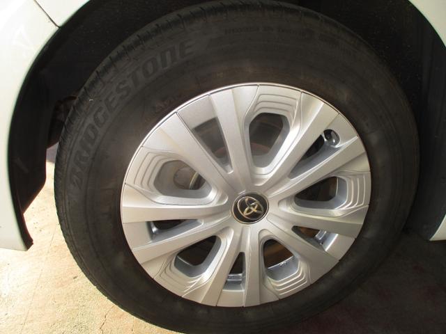 プリウス ＳセーフティプラスＩＩ　フルセグＴＶ付きＳＤナビバックモニター　ＣＤＤＶＤ再生　Ｂｌｕｅｔｏｏｔｈ　ＥＴＣ　トヨタセーフティーセンス　ＩＣＳ　スマートキー（スペアキー付）　ドライブレコーダー　ＬＥＤヘッドライト　バイザー（53枚目）