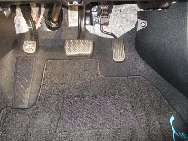 プリウス ＳセーフティプラスＩＩ　フルセグＴＶ付きＳＤナビバックモニター　ＣＤＤＶＤ再生　Ｂｌｕｅｔｏｏｔｈ　ＥＴＣ　トヨタセーフティーセンス　ＩＣＳ　スマートキー（スペアキー付）　ドライブレコーダー　ＬＥＤヘッドライト　バイザー（62枚目）