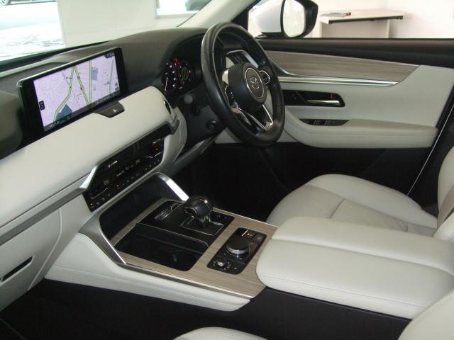 CX-60 XD-ハイブリッド エクスクルーシブモダン 衝突被害軽減システム アダプティブクルーズコントロール 全周囲カメラ 4WD 革シート 電動シート シートヒーター バックカメラ オートライト LEDヘッドランプ ETC Bluetooth(18枚目)