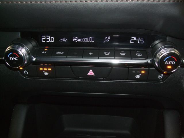 MAZDA3ファストバック XD ツーリング 衝突被害軽減システム アダプティブクルーズコントロール 全周囲カメラ オートマチックハイビーム 4WD 電動シート シートヒーター バックカメラ オートライト LEDヘッドランプ ETC ディーゼル(10枚目)