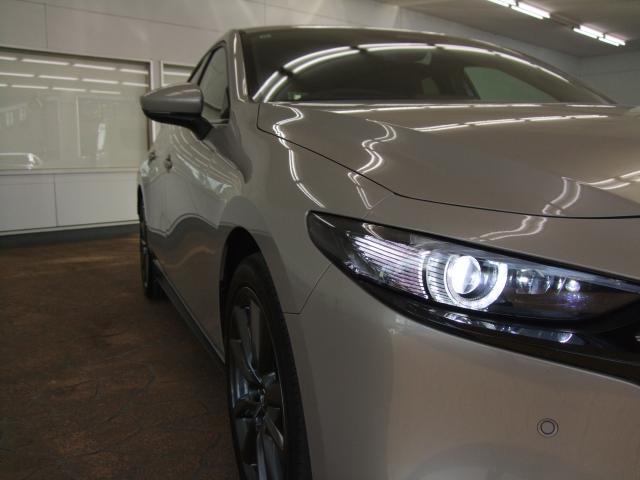 MAZDA3ファストバック XD ツーリング 衝突被害軽減システム アダプティブクルーズコントロール 全周囲カメラ オートマチックハイビーム 4WD 電動シート シートヒーター バックカメラ オートライト LEDヘッドランプ ETC ディーゼル(18枚目)