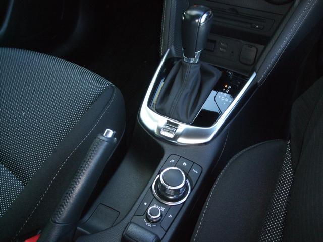 デミオ １３Ｓツーリング　衝突被害軽減システム　アダプティブクルーズコントロール　シートヒーター　バックカメラ　オートライト　ＬＥＤヘッドランプ　ＥＴＣ　Ｂｌｕｅｔｏｏｔｈ（14枚目）