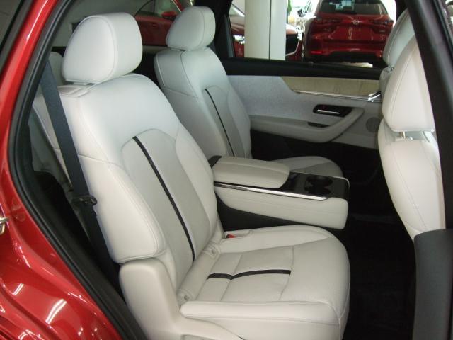 CX-80 XD-ハイブリッド プレミアムモダン 衝突被害軽減システム アダプティブクルーズコントロール 全周囲カメラ オートマチックハイビーム サンルーフ 4WD 革シート 電動シート シートヒーター バックカメラ オートライト LEDヘッドランプ(14枚目)