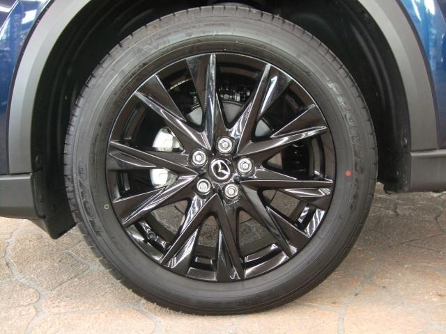 ＣＸ－５ ＸＤ　ブラックセレクション　衝突被害軽減システム　アダプティブクルーズコントロール　全周囲カメラ　オートマチックハイビーム　電動シート　シートヒーター　バックカメラ　オートライト　ＬＥＤヘッドランプ　Ｂｌｕｅｔｏｏｔｈ（4枚目）