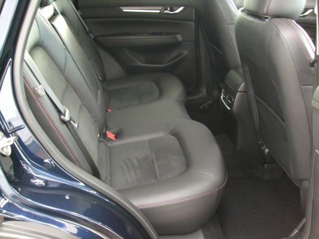 ＣＸ－５ ＸＤ　ブラックセレクション　衝突被害軽減システム　アダプティブクルーズコントロール　全周囲カメラ　オートマチックハイビーム　電動シート　シートヒーター　バックカメラ　オートライト　ＬＥＤヘッドランプ　Ｂｌｕｅｔｏｏｔｈ（15枚目）