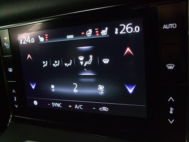 �^�b�`�p�l���f�B�X�v���C���g�p�����t���I�[�g�G�A�R���B�����̈ړ����𓮂����K�v���Ȃ��Ƃ������Ƃ́A���S�����̂ЂƂƂ�������ł��傤�B