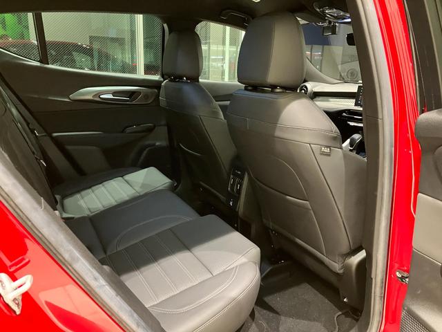 �㕔���Ȃ������L���m�ۂ��Ă���܂�