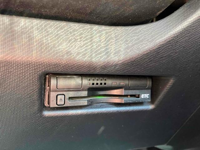 アクア S ETC ナビ アルミホイール オートライト スマートキー 電動格納ミラー CVT 衝突安全ボディ ABS ESC Bluetooth エアコン パワーステアリング パワーウィンドウ 運転席エアバッグ(8枚目)