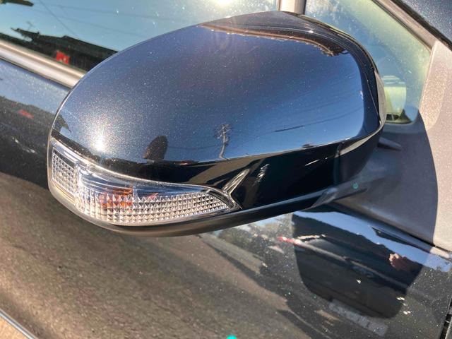 アクア Ｓ　スマートエントリーパッケージ　ＥＴＣ　バックカメラ　ナビ　ＴＶ　レーンアシスト　衝突被害軽減システム　オートマチックハイビーム　オートライト　スマートキー　電動格納ミラー　衝突安全ボディ　ＡＢＳ（23枚目）