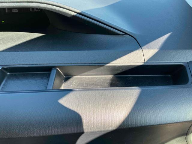 アクア Ｓ　スマートエントリーパッケージ　ＥＴＣ　バックカメラ　ナビ　ＴＶ　レーンアシスト　衝突被害軽減システム　オートマチックハイビーム　オートライト　スマートキー　電動格納ミラー　衝突安全ボディ　ＡＢＳ（37枚目）