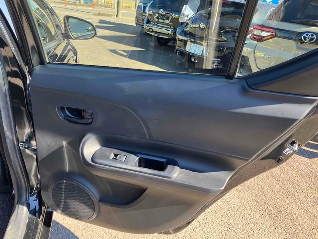 アクア Ｓ　スマートエントリーパッケージ　ＥＴＣ　バックカメラ　ナビ　ＴＶ　レーンアシスト　衝突被害軽減システム　オートマチックハイビーム　オートライト　スマートキー　電動格納ミラー　衝突安全ボディ　ＡＢＳ（41枚目）