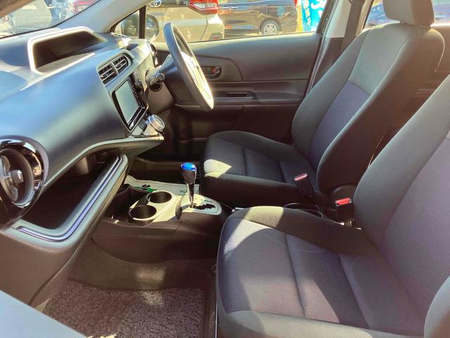 アクア Ｓ　スマートエントリーパッケージ　ＥＴＣ　バックカメラ　ナビ　ＴＶ　レーンアシスト　衝突被害軽減システム　オートマチックハイビーム　オートライト　スマートキー　電動格納ミラー　衝突安全ボディ　ＡＢＳ（49枚目）