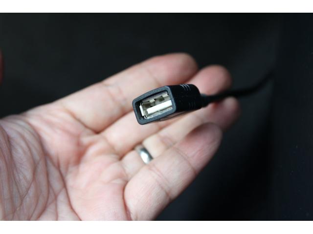 レガシィアウトバック リミテッド　８インチナビ　フロント＆バック＆サイドカメラ　本革シート・電動リヤゲート・バック＆フロント＆サイドカメラ・ルーフレール・リヤコーナーセンサー・電動シート・シート＆ステアリングヒーター・フロント＆リヤバンパーアンダーガード（20枚目）