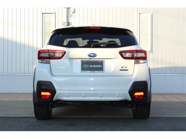 ＸＶ ２．０ｅ－Ｌスマートエディション　特装車　ナビ連動ドラレコ　キーレスアクセス＆プッシュスタート・ＬＥＤヘッドライト（ステアリング連動＆アダプティブ）・電動シート・リヤコーナーセンサー・フロント＆サイドカメラ・後側方警戒支援・オート格納＆リバース連動ドアミラー（5枚目）