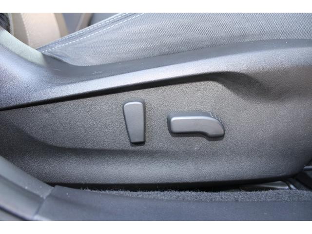 ＸＶ ２．０ｅ－Ｌスマートエディション　特装車　ナビ連動ドラレコ　キーレスアクセス＆プッシュスタート・ＬＥＤヘッドライト（ステアリング連動＆アダプティブ）・電動シート・リヤコーナーセンサー・フロント＆サイドカメラ・後側方警戒支援・オート格納＆リバース連動ドアミラー（25枚目）