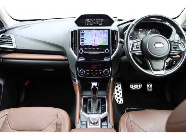 フォレスター アドバイス　ブラウン革内装　フロントカメラ　電動リヤゲート　電動シート・キーレスアクセス＆プッシュスタート・ＬＥＤヘッド＆フォグライト・サイドカメラ・シート＆ステアリングヒーター・リヤコーナーセンサー・後側方警戒支援システム＆アダプティブドライビングビーム（8枚目）