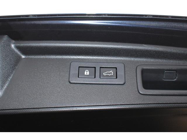 フォレスター アドバイス　ブラウン革内装　フロントカメラ　電動リヤゲート　電動シート・キーレスアクセス＆プッシュスタート・ＬＥＤヘッド＆フォグライト・サイドカメラ・シート＆ステアリングヒーター・リヤコーナーセンサー・後側方警戒支援システム＆アダプティブドライビングビーム（18枚目）