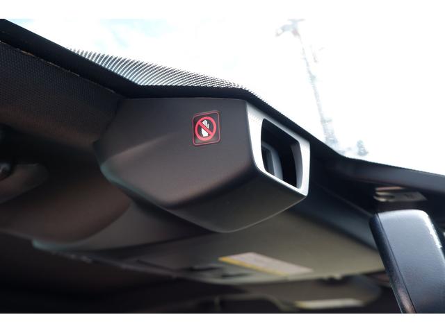 ＷＲＸ Ｓ４ ＳＴＩスポーツ　ＲＥＣＡＲＯシート　タイヤ新品　８インチナビ　ビルシュタイン製サス・本革＆アルカンターラシート・キーレスアクセス＆プッシュスタート・ＬＥＤヘッドライト・電動シート・シートヒーター・フロント＆サイドカメラ・後側方警戒支援・リヤコーナーセンサー（17枚目）