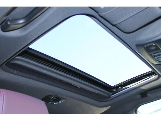 ＷＲＸ Ｓ４ ＳＴＩスポーツ　ＲＥＣＡＲＯシート　タイヤ新品　８インチナビ　ビルシュタイン製サス・本革＆アルカンターラシート・キーレスアクセス＆プッシュスタート・ＬＥＤヘッドライト・電動シート・シートヒーター・フロント＆サイドカメラ・後側方警戒支援・リヤコーナーセンサー（18枚目）