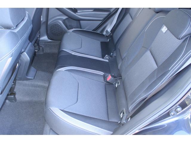 インプレッサスポーツ 2.0i-S 8インチナビ&バックカメラ ETC2.0 キーレスアクセス&プッシュスタート・LEDヘッドライト(ステアリング連動機能付)・フォグライト・電動シート・本革巻きステアリング・後側方警戒支援システム・歩行者保護エアバック・18インチアルミホイール(17枚目)