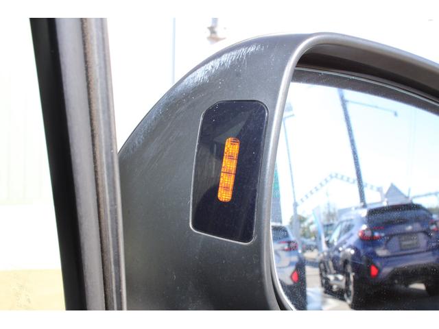 インプレッサスポーツ 2.0i-S 8インチナビ&バックカメラ ETC2.0 キーレスアクセス&プッシュスタート・LEDヘッドライト(ステアリング連動機能付)・フォグライト・電動シート・本革巻きステアリング・後側方警戒支援システム・歩行者保護エアバック・18インチアルミホイール(28枚目)